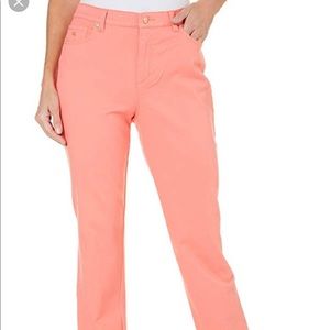 Nwt Coral slimming jeans